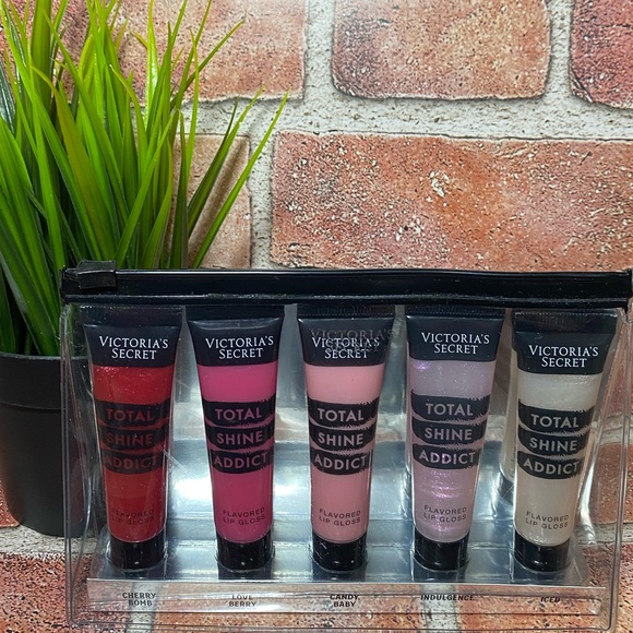 Victoria's Secret Other - Victorias Secret set 5 Total shine Addict lipgloss